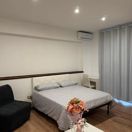 Little House Rione Alto Apartment *